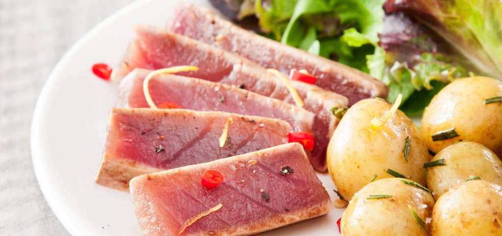 Grilled tuna steak recipe by Sapmer